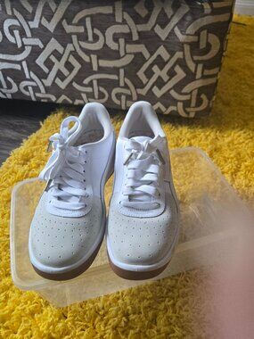 White puma retro size 8.5